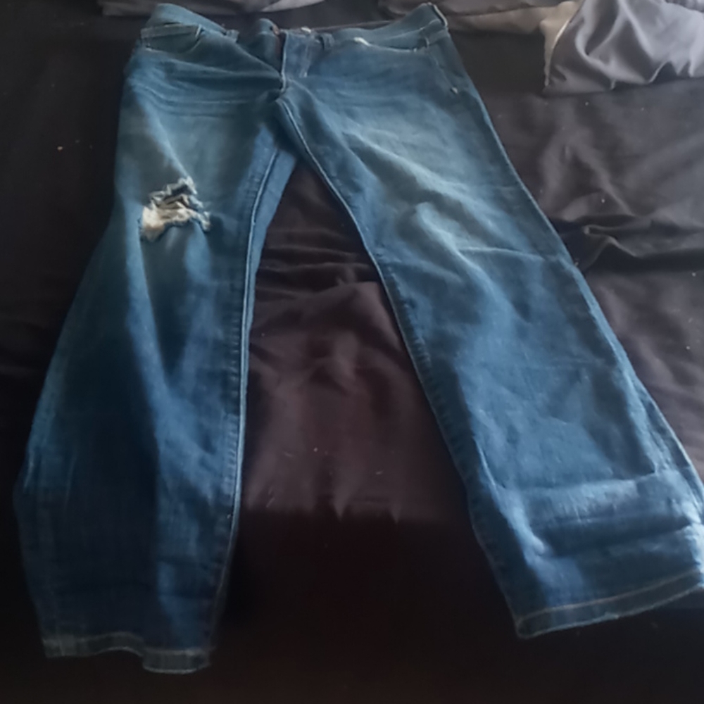 Sneakpeak jeans